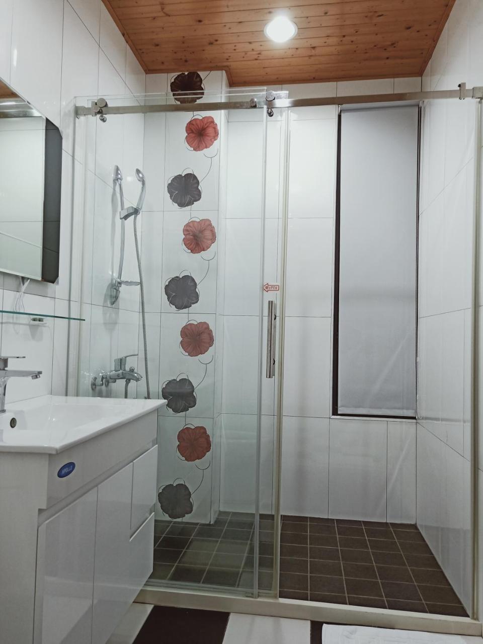 花蓮法蘿拉電梯田園民宿附設私人停車場 Ji'an Room photo